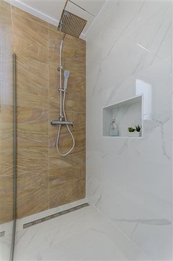 Image No.18-3 Bed Villa for sale