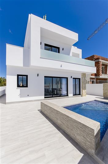 Image No.3-3 Bed Villa for sale