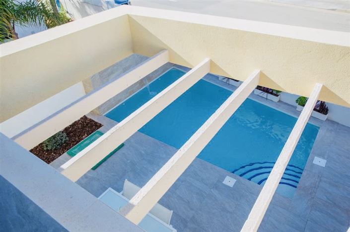 Image No.31-3 Bed Property for sale