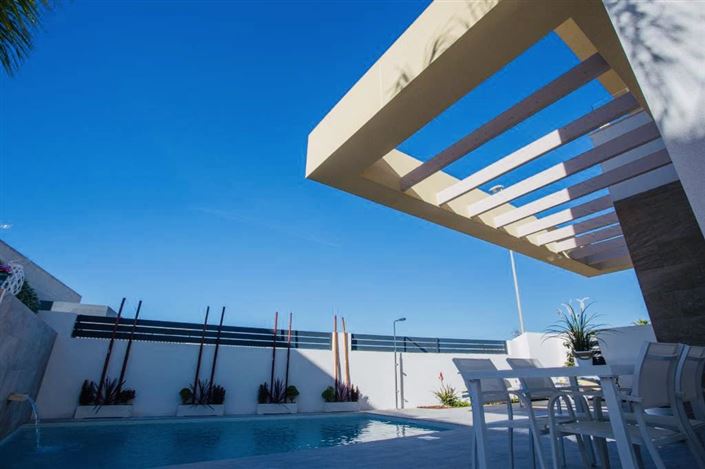 Image No.51-3 Bed Property for sale