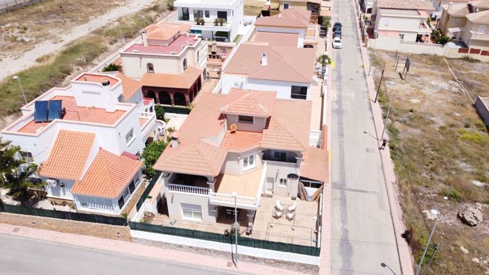 Image No.116-4 Bed Villa for sale