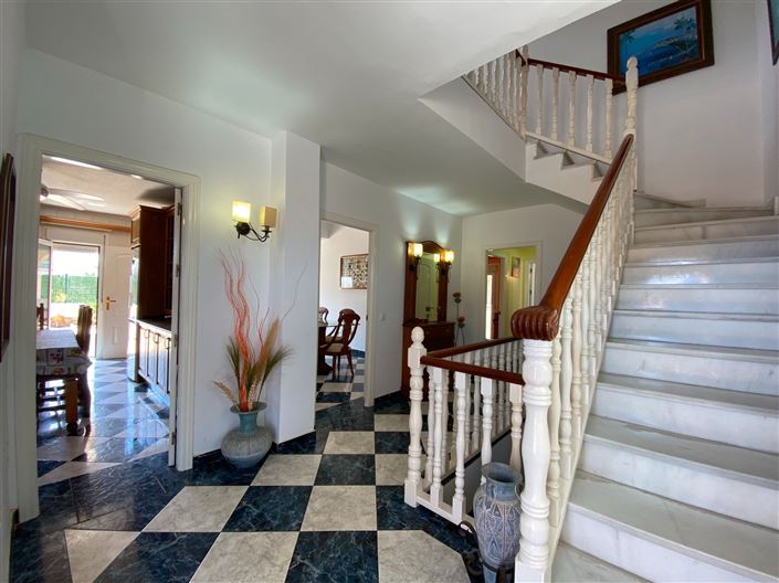 Image No.13-4 Bed Villa for sale