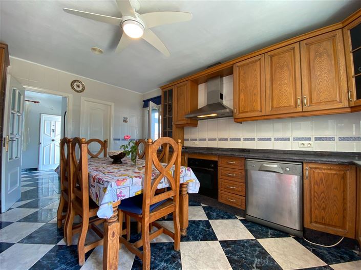 Image No.17-4 Bed Villa for sale