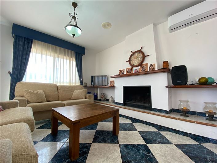 Image No.23-4 Bed Villa for sale