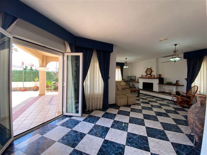 Image No.26-4 Bed Villa for sale