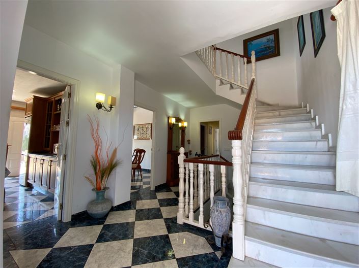 Image No.33-4 Bed Villa for sale