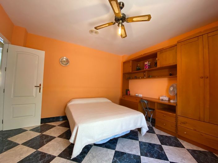 Image No.40-4 Bed Villa for sale