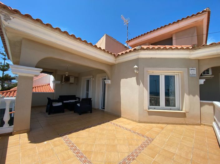 Image No.68-4 Bed Villa for sale