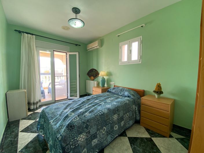 Image No.74-4 Bed Villa for sale