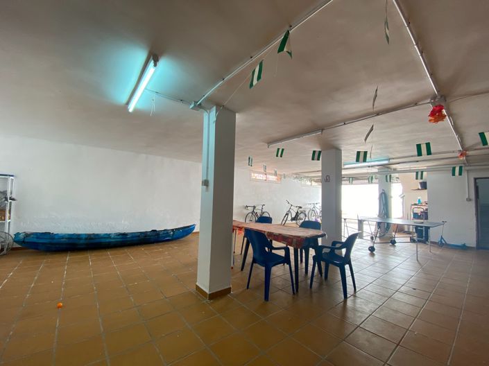 Image No.81-4 Bed Villa for sale