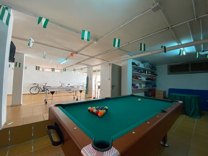 Image No.82-4 Bed Villa for sale