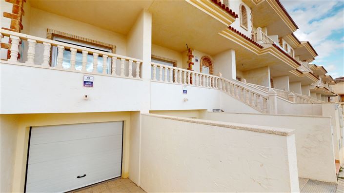 Image No.2-3 Bed Villa for sale