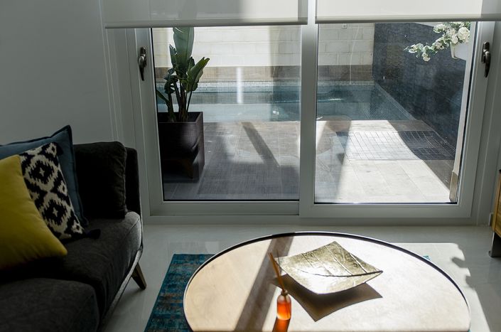 Image No.100-3 Bed Property for sale