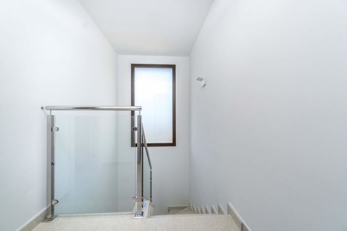 Image No.36-3 Bed Villa for sale