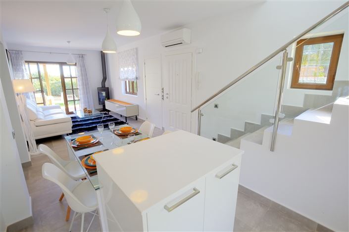 Image No.7-3 Bed Villa for sale