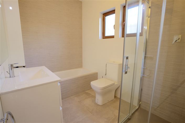 Image No.10-3 Bed Villa for sale