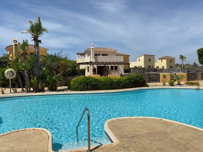 Image No.3-3 Bed Property for sale