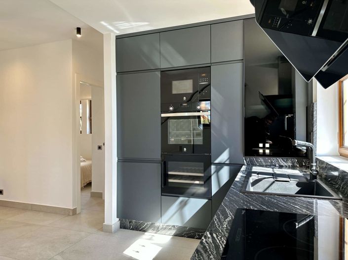 Image No.23-3 Bed Property for sale