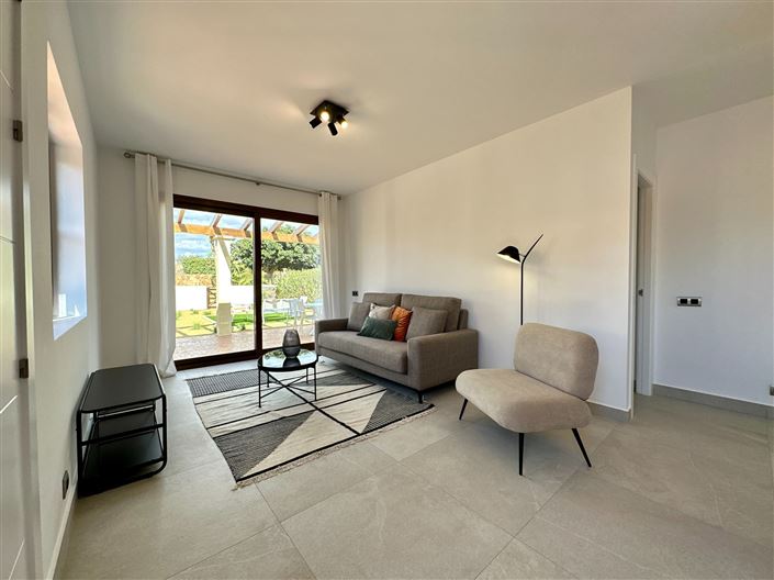 Image No.34-3 Bed Property for sale