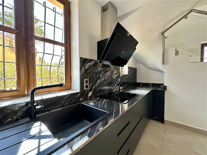 Image No.6-3 Bed Property for sale