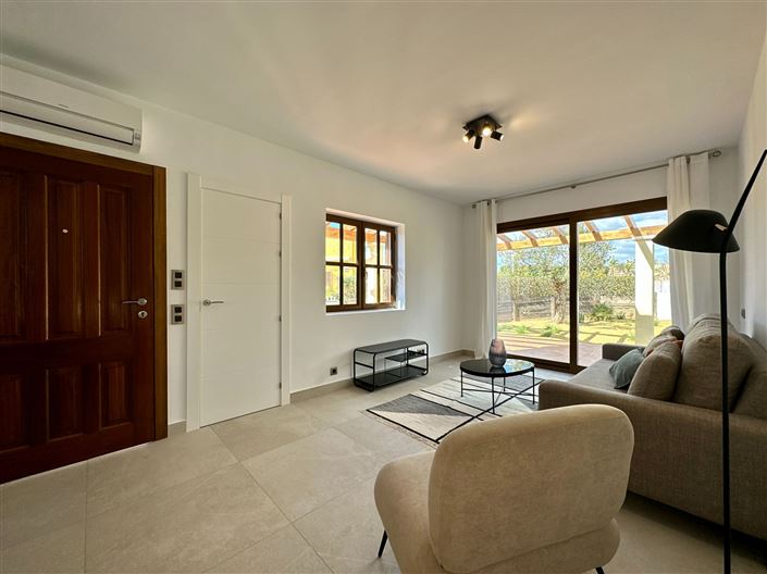 Image No.56-3 Bed Property for sale