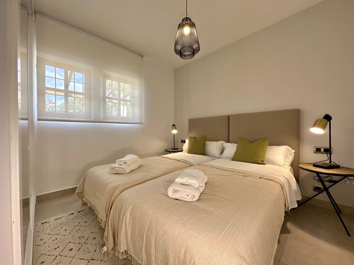 Image No.63-3 Bed Property for sale