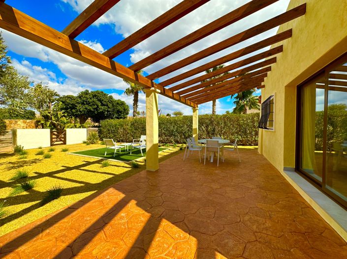 Image No.71-3 Bed Property for sale