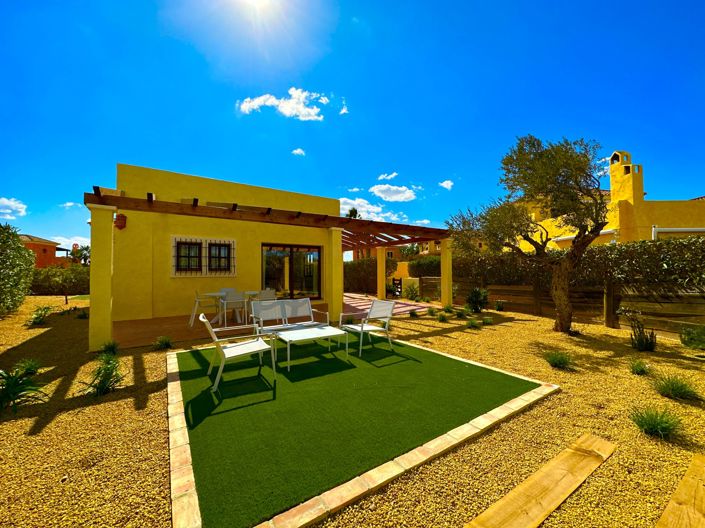 Image No.79-3 Bed Property for sale