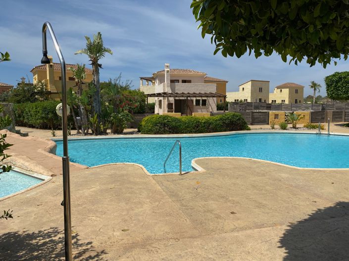 Image No.81-3 Bed Property for sale