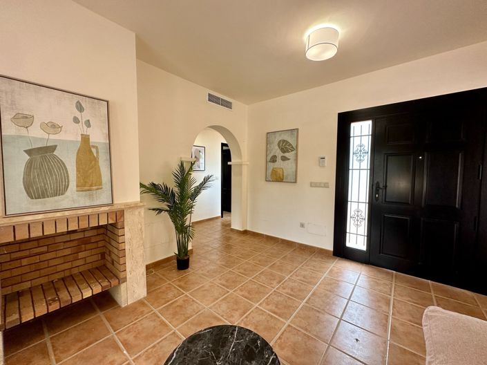 Image No.52-3 Bed Villa for sale