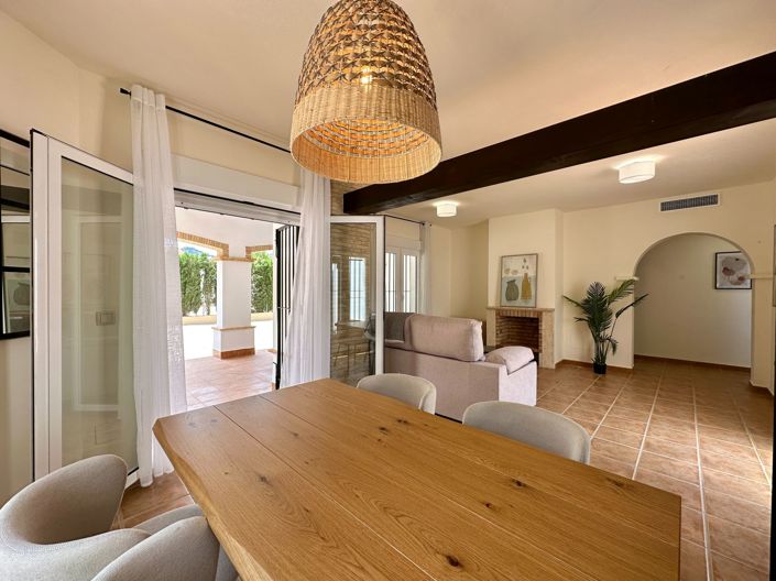 Image No.80-3 Bed Villa for sale