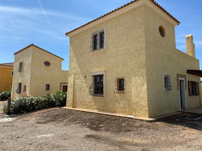 Image No.11-3 Bed Property for sale