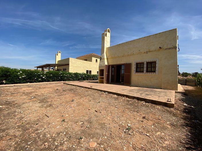 Image No.14-3 Bed Property for sale