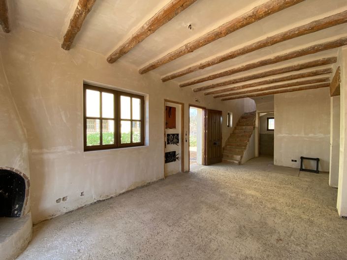 Image No.19-3 Bed Property for sale