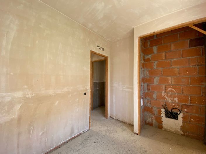 Image No.24-3 Bed Property for sale