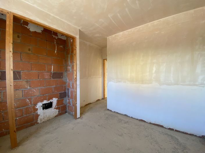 Image No.26-3 Bed Property for sale