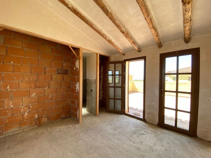 Image No.29-3 Bed Property for sale