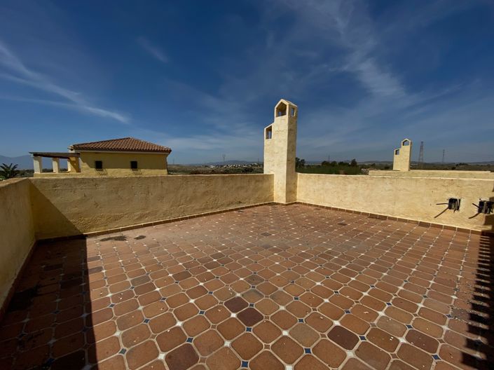 Image No.33-3 Bed Property for sale