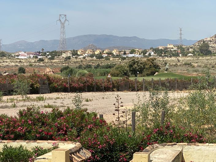 Image No.37-3 Bed Property for sale