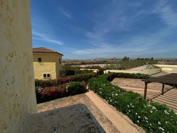 Image No.40-3 Bed Property for sale