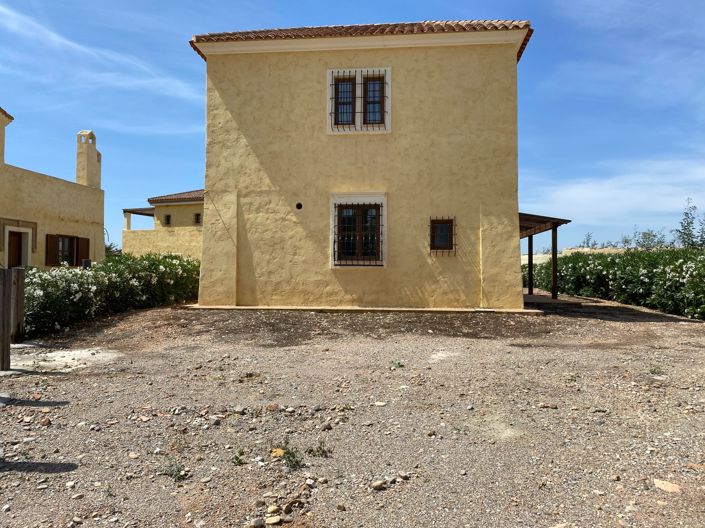 Image No.8-3 Bed Property for sale