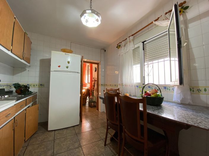 Image No.29-3 Bed House for sale