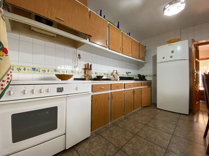 Image No.32-3 Bed House for sale