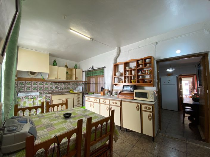 Image No.34-3 Bed House for sale