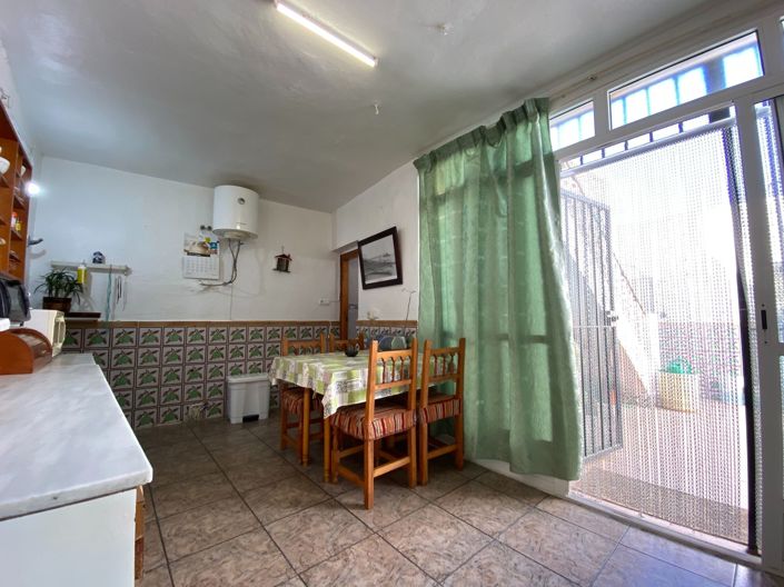 Image No.36-3 Bed House for sale