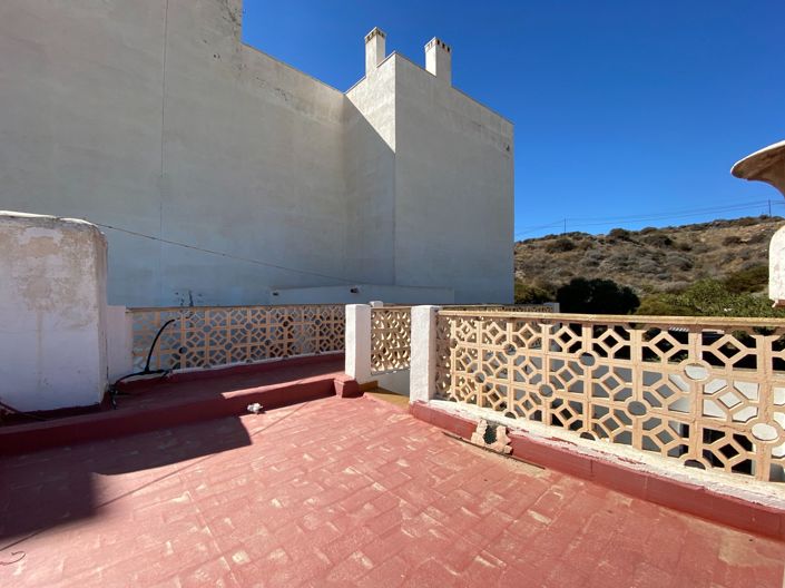 Image No.44-3 Bed House for sale