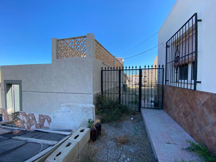 Image No.51-3 Bed House for sale