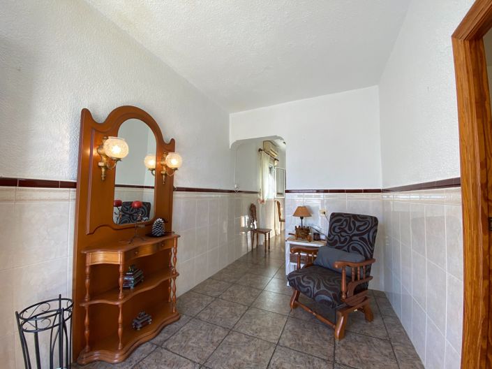 Image No.8-3 Bed House for sale