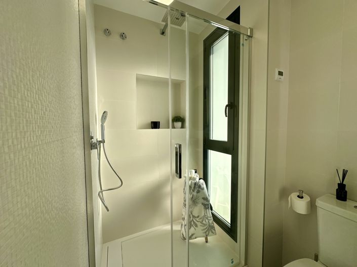 Image No.18-3 Bed Villa for sale