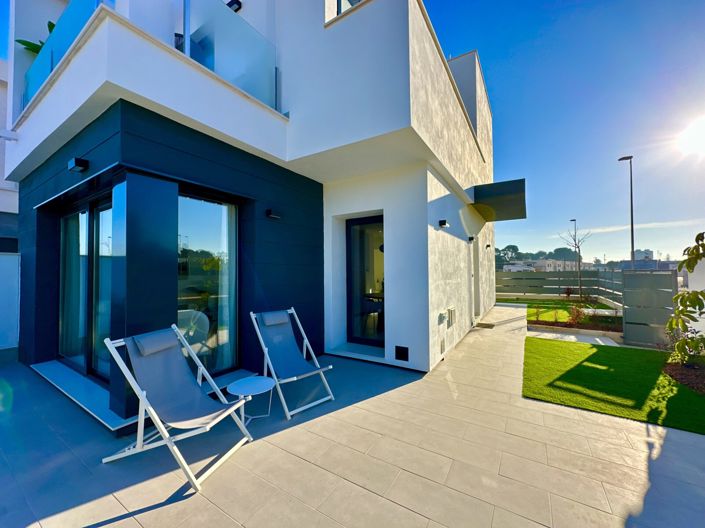 Image No.31-3 Bed Villa for sale